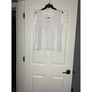 Chances R Floral embossed Tank Top With Eyelet Trim Medium NWT